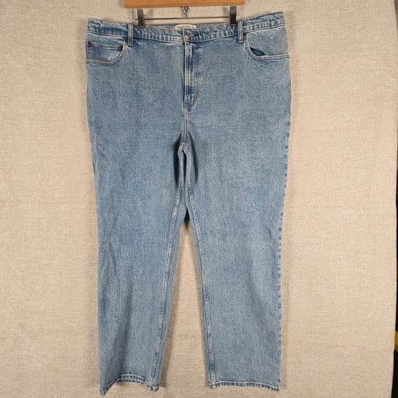 Abercrombie & Fitch Denim - Abercrombie & Fitch 90s Straight Ultra High Rise Jeans Light Wash Size 36/22R